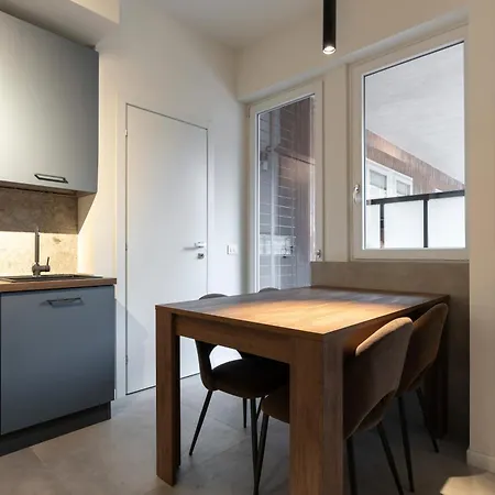 Moderno Monolocale Centro Malj Bergamo